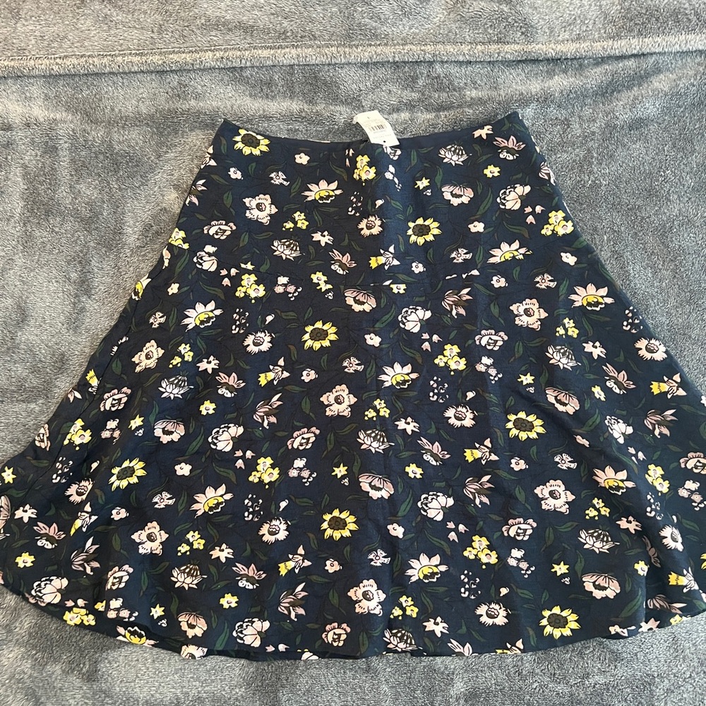 Ann Taylor Floral Navy Skirt